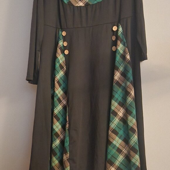 2 Tartan Plaid Holiday Hostess Dresses - Picture 7 of 8